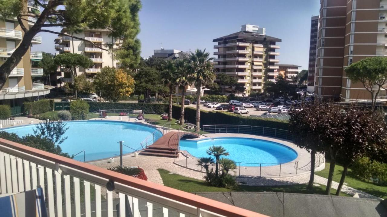 Appartamenti Puerto Do Sol Lignano Sabbiadoro Ngoại thất bức ảnh