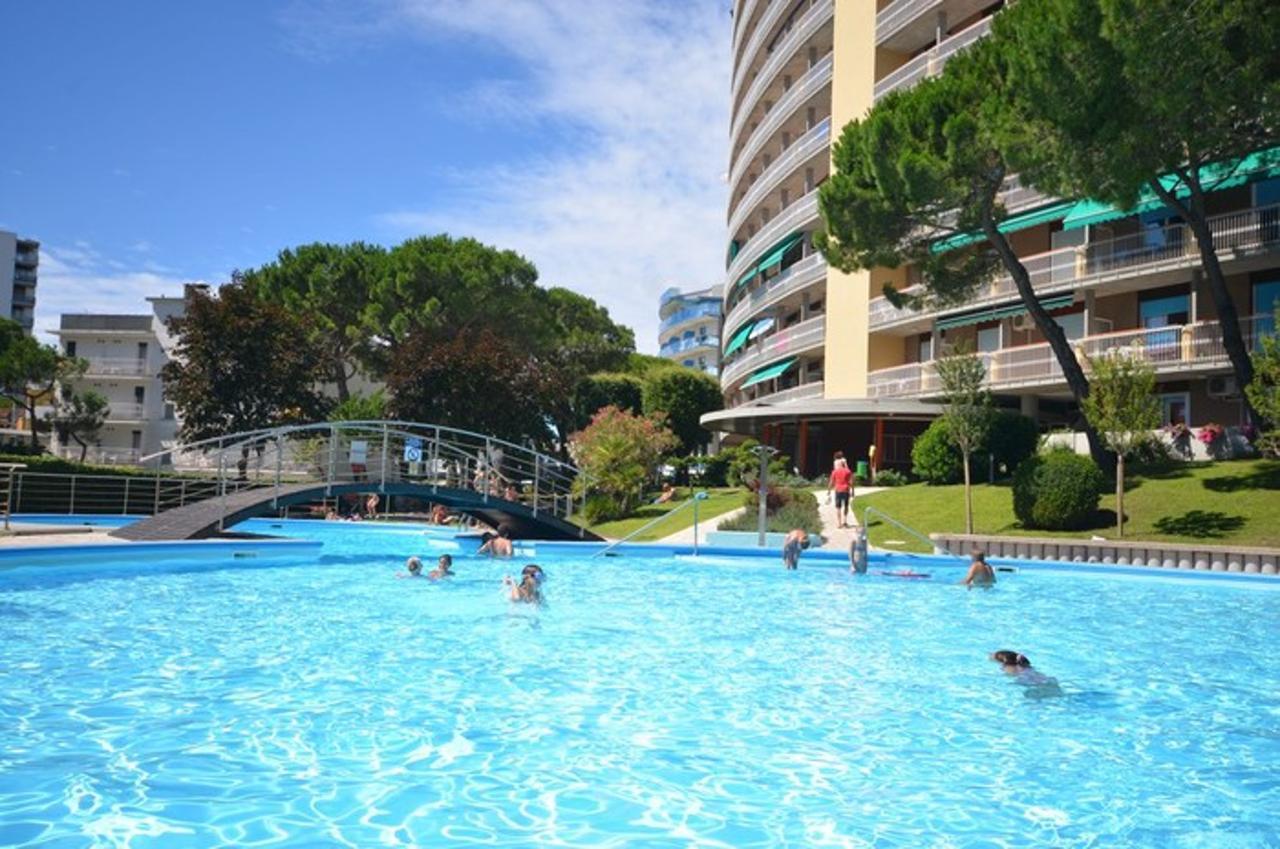 Appartamenti Puerto Do Sol Lignano Sabbiadoro Ngoại thất bức ảnh